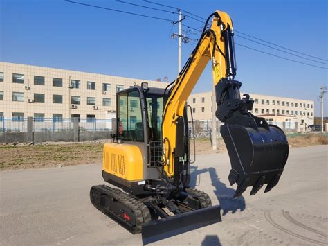 China Earthmoving Machinery 3ton Hydraulic Mini Excavators Small Digger