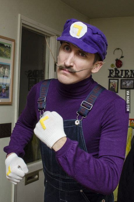 Waluigi, with an extra evil moustache Princess Peach Halloween Costume ...