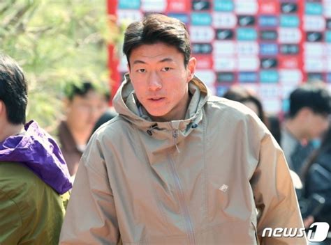 Sister In Law Of Korean Footballer Hwang Ui Jo Charged With Illegal