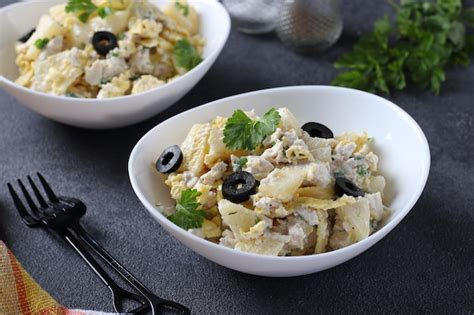 Ensalada Con Tortilla De Pollo Al Horno De Pi A Y Aceitunas Negras En