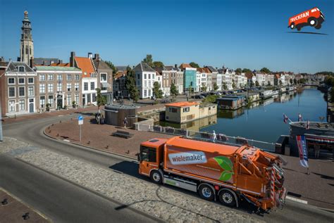 Foto Mercedes Benz Eeconic Van Transp En Containerbedrijf Wielemaker