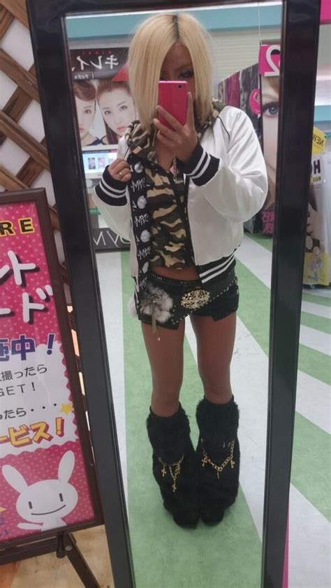 Kuro Gyaru Kuronba Gyaru Fashion Gyaru Japanese Fashion Trends