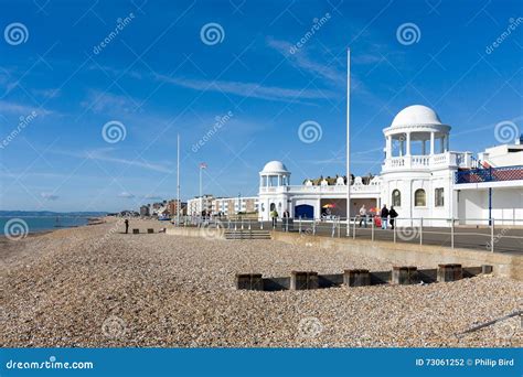 Bexhill On Sea East Sussexuk October 17 Seafront And Colo