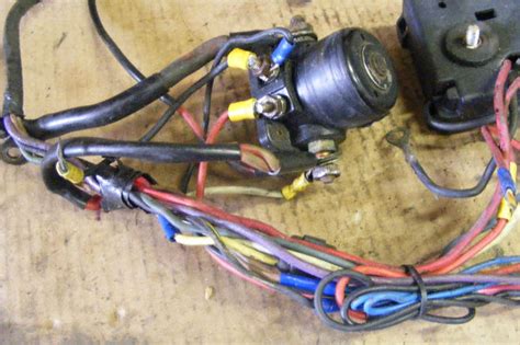 Johnson Evinrude 100 115 150 185 275 300 Trim Tilt Solenoid Junction Box 512400 Ebay