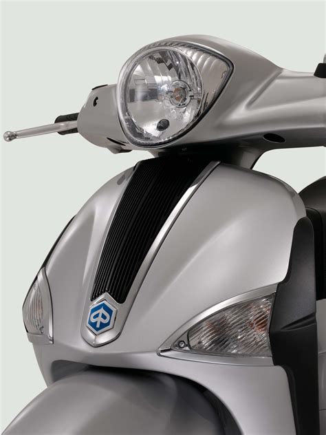 Motorrad Vergleich Vespa Primavera T Vs Piaggio Liberty T