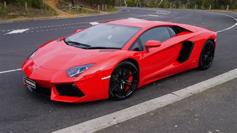 2015 Lamborghini Aventador LP700-4 Review