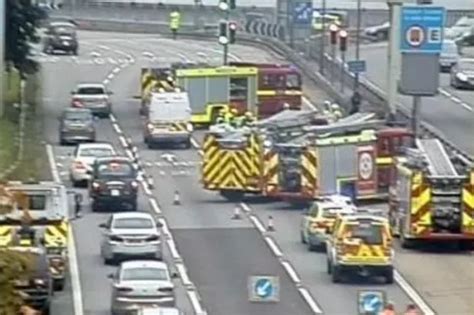 M4 Heathrow Airport Crash All Lanes Reopened At Junction 4 Airport