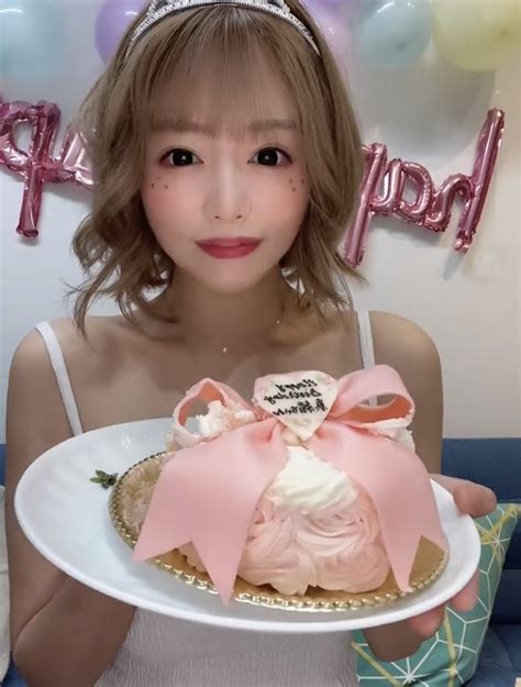 Tw Pornstars 阿部乃みく 元気系腐女子 Twitter 🎉🎂ʜᴀᴘᴘʏ ʙɪʀᴛʜᴅᴀʏ︎︎🎂🎉 10月20日は はままお こと 浜崎真緒 の誕生日です🫶🏻 29歳も