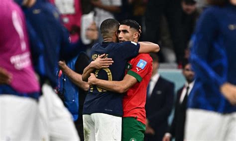 Hakimi e Mbappé i fratelli dei Mondiali dal blitz nel ritiro