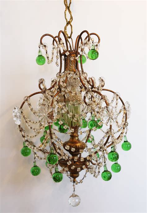 Décor de Provence: The Perfect Vintage Chandelier