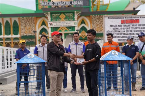 Pemkab Tanbu Peringati Hpsn Dengan Aksi Bersih Bersih Pesisir Pantai