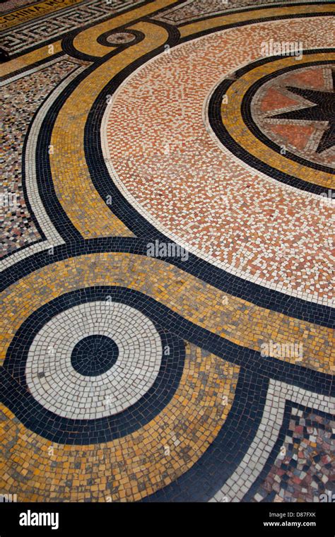 Mosaic floor design hi-res stock photography and images - Alamy