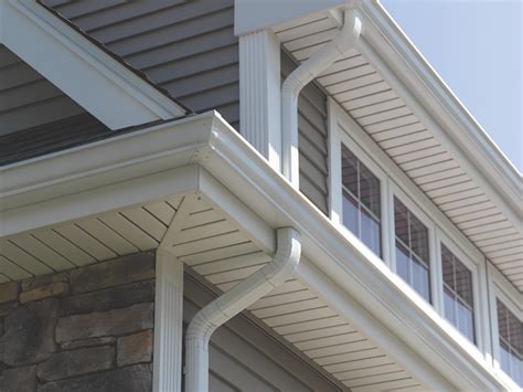 Solid Vs Vented Soffit Pricing How To Choose And More Rescue My Roof