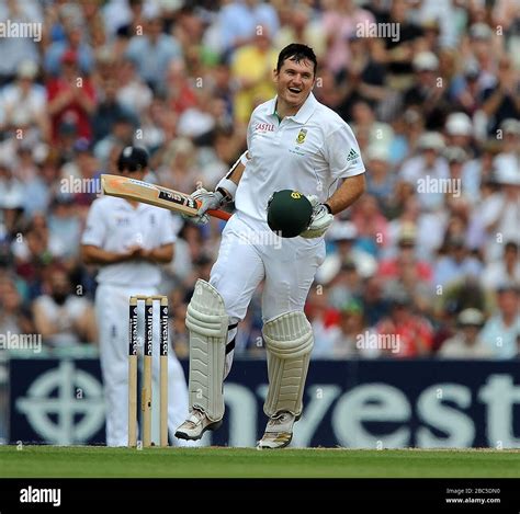 South Africa S Graeme Smith Celebrates After Reaching His Century