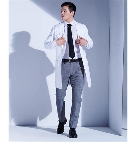 H W Cushing Men S Slim Fit Stretch Lab Coat Medelita Men S Lab Coat Lab Coats Slim Fit Men