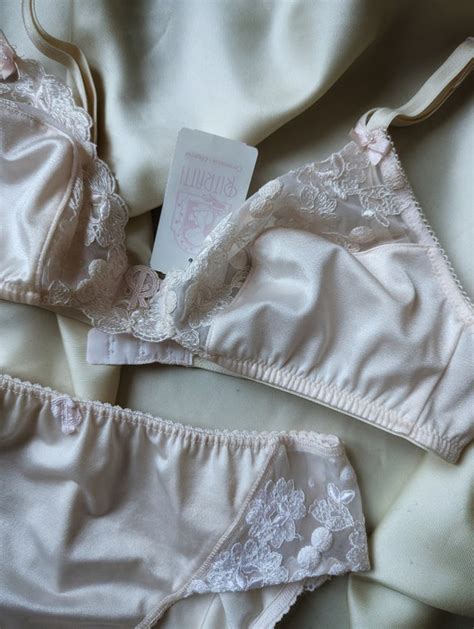 SUPER RARE Deadstock Ritratti Designer Lingerie Set E Gem