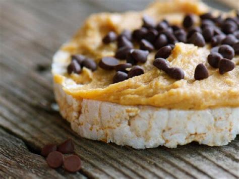 Rice Cake With Peanut Butter And Chocolate Chips Recipe And Nutrition