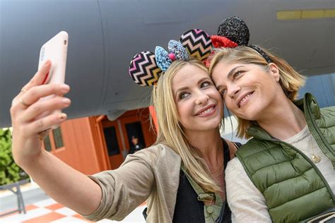 Sarah Michelle Gellar and Selma Blair pose for a selfie at Disney ...