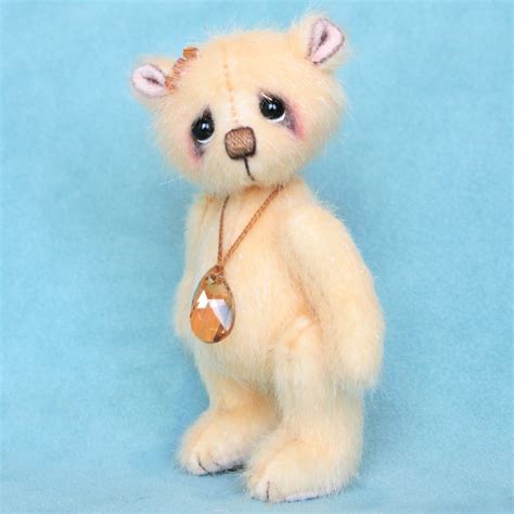 Miniature Artist Bear Saffron Pipkins Bears