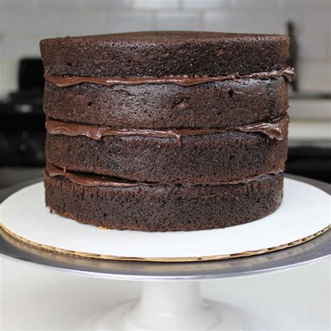 Chocolate layer cake – Artofit