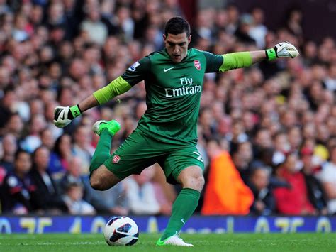 Arsenal Are Ready To Kick On This Season Claims Goalkeeper Vito