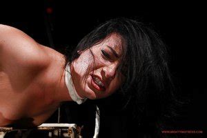 Seductive Brunette Milf XXX Dessert