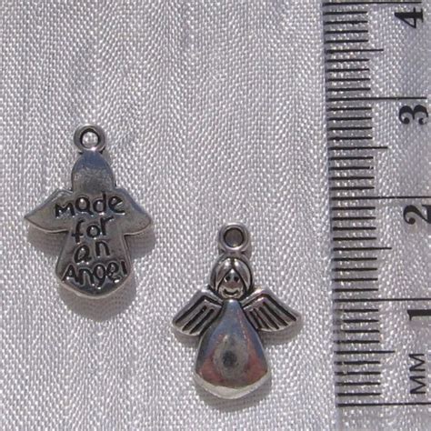 Lot de 20 breloques anges perles charms en métal argenté 18mm x 13mm B495