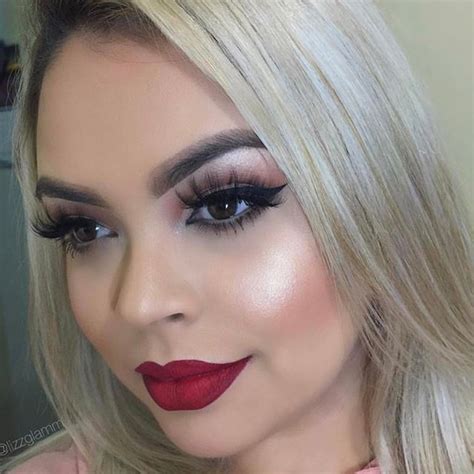 Classy Valentine S Day Glam This Beauty Lizzglamm Looking Flawless