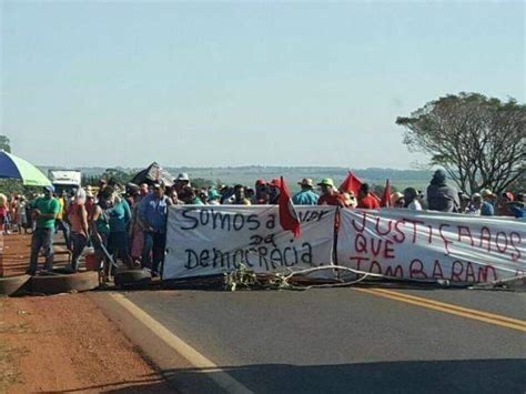 Manifestantes liberam BR 163 e não há mais bloqueios em rodovias do