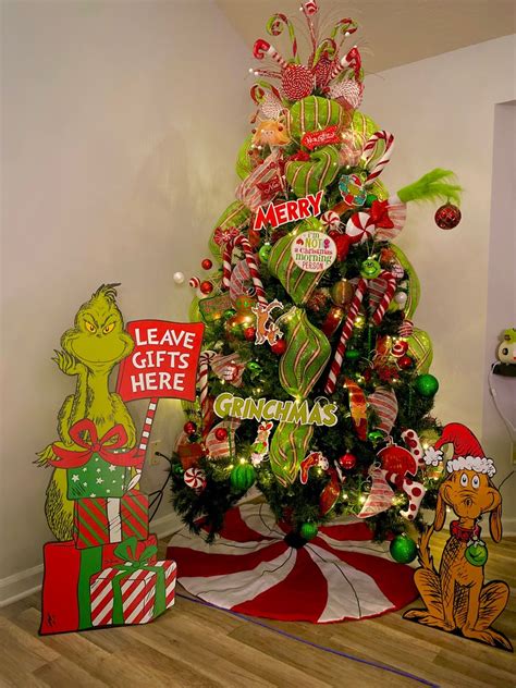 Grinch Christmas tree in 2024 | Grinch christmas tree, Christmas tree ...