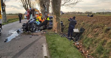 Accident Gard il percute mortellement un platane à grande vitesse