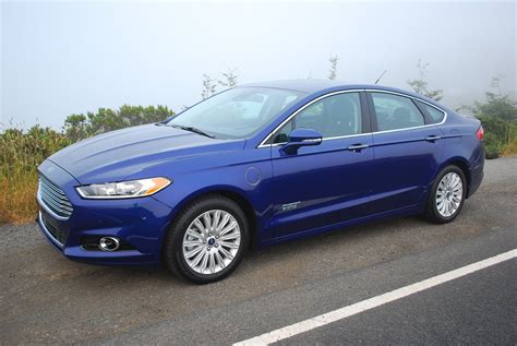 Review 2014 Ford Fusion Energi Titanium Car Reviews And News At