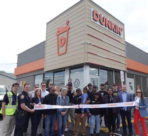 Dunkin Restaurant In Oceanside Commemorates Grand Reopening With