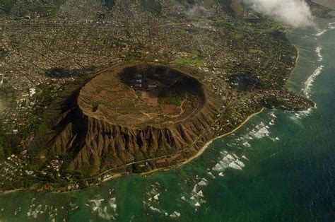 Hawaii's Volcanoes: Ring of Fire or Geothermal Hotspots? - Owlcation