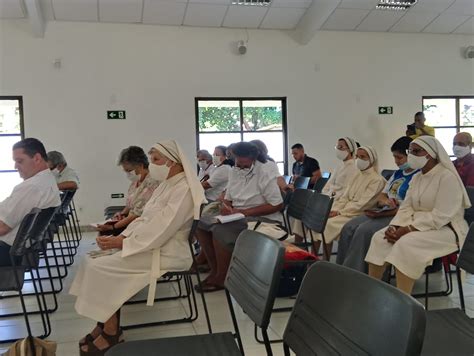 Membros Da Vida Religiosa Participaram De Encontro Diocesano Em Cama Ari