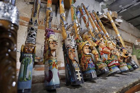 Mosquetones El Arte En Madera Que Engalana Los Carnavales Mexicanos