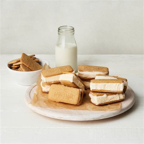 Arnott S Malt O Milk Plain Biscuits Biscuits 250g Woolworths