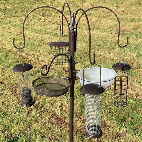 Metal Complete Bird Feeding Station With 4 Feeders Find A Local Gardener