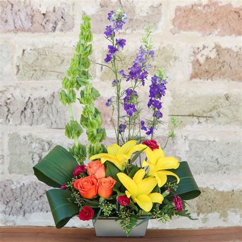 Contemporary Floral Arrangement In San Antonio Tx Heavenly Floral