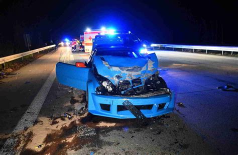 Schwerer Auffahrunfall Am Walldorfer Kreuz Auf Der A 6