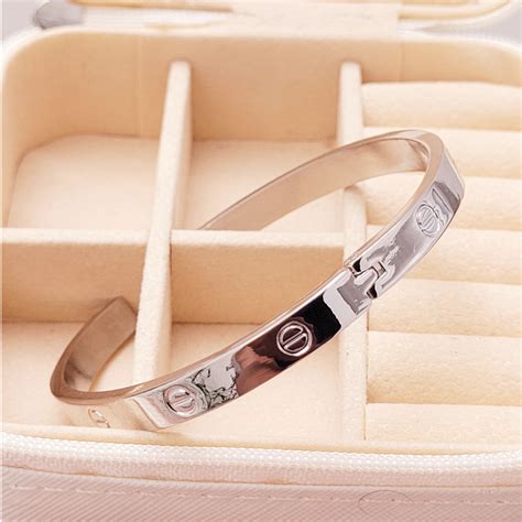 Bracelete Pulseira Aço inoxidável Cartier Antialérgico Prata Luxo