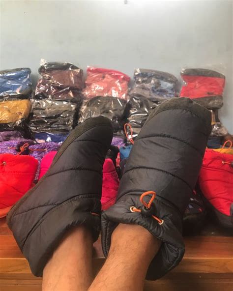 Jual Sepatu Tenda Penghangat Kaki Ketika Dingin Camping Gear Di Lapak