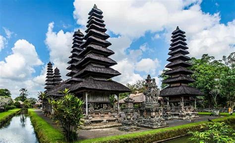 Trip to Taman Ayun Temple with Bali Best Driver Tour - BaliCabDriver