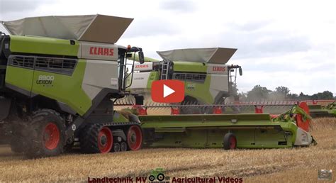 2022 Getreideernte Mit Zwei Claas Lexion 8900 Jeweils Mit 13 80 Meter