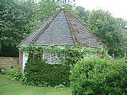 Category:Gardens of Chenies Manor House, Buckinghamshire - Wikimedia ...