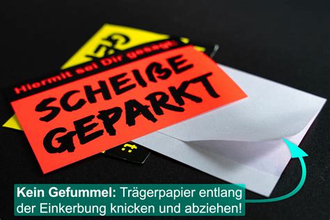 Aufkleber Scheiße geparkt Farbmix aus Neon Rot Neon Gelb gegen