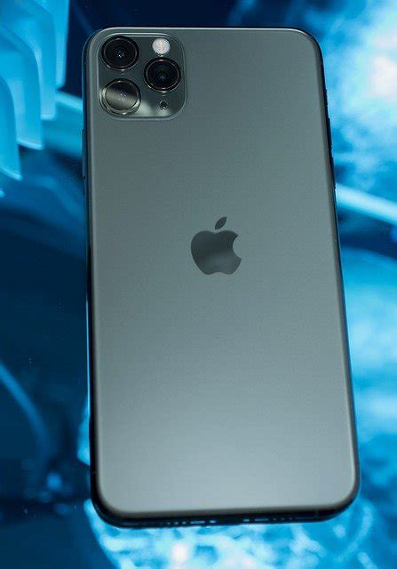 Apple iPhone 11 Camera Review - Toys in a Studio