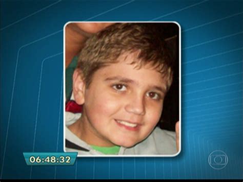 Vídeo Investigação conclui que adolescente assassinou os parentes e se