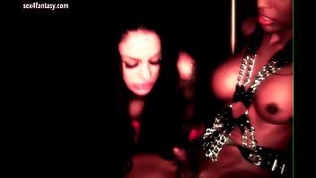 Ébano travesti consigue aspirado y tener anal XVIDEOS