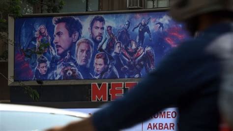 Avengers Endgame Smashes Box Office Records With 1 2bn Debut Chronicle Ng